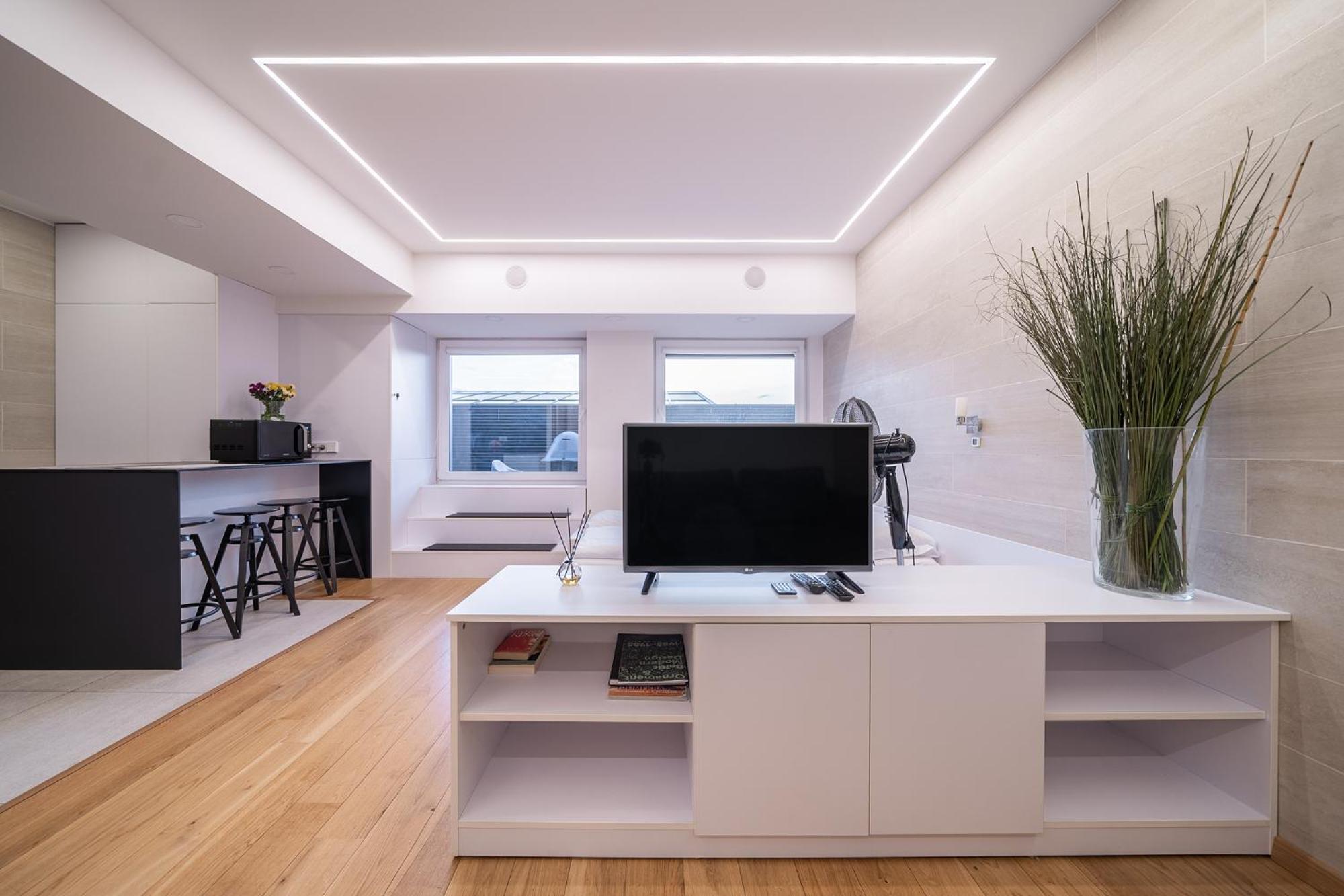 Gyneju Self Check-In Apartments Vilnius Bagian luar foto