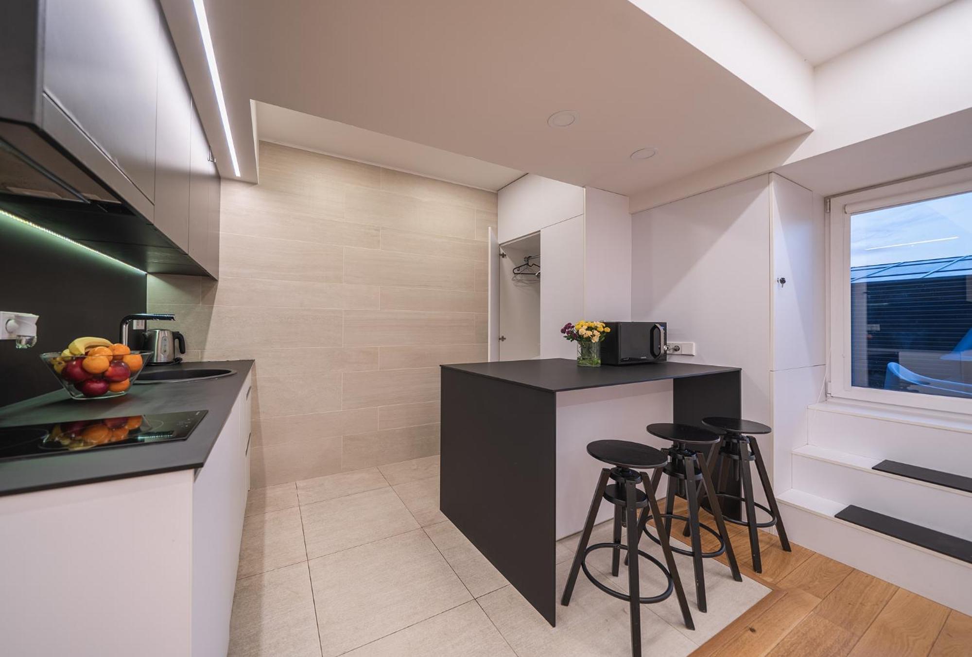 Gyneju Self Check-In Apartments Vilnius Bagian luar foto