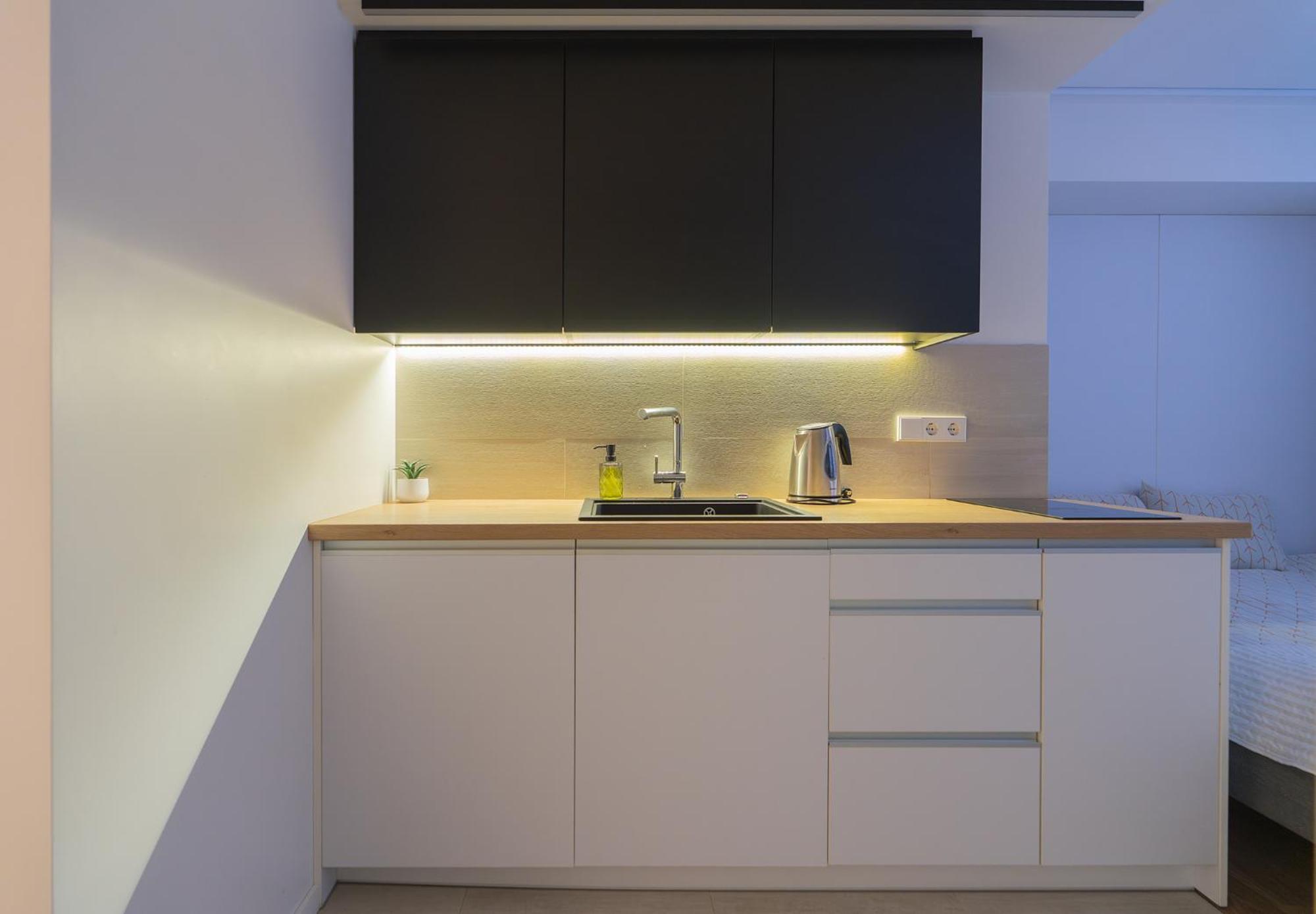 Gyneju Self Check-In Apartments Vilnius Bagian luar foto