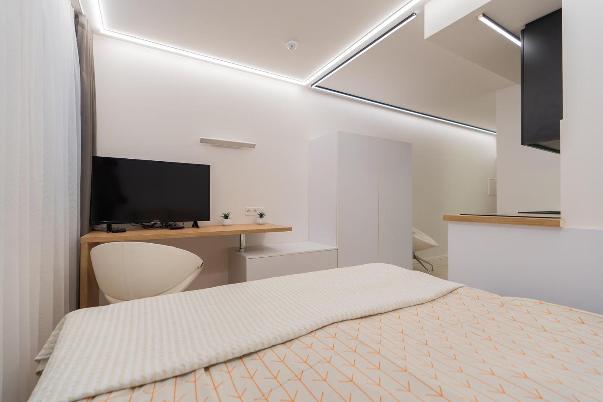 Gyneju Self Check-In Apartments Vilnius Bagian luar foto